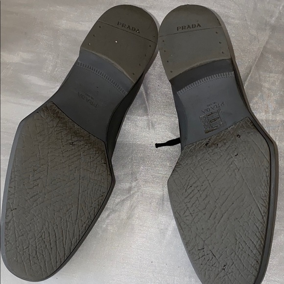 Prada - Picture 4 of 6